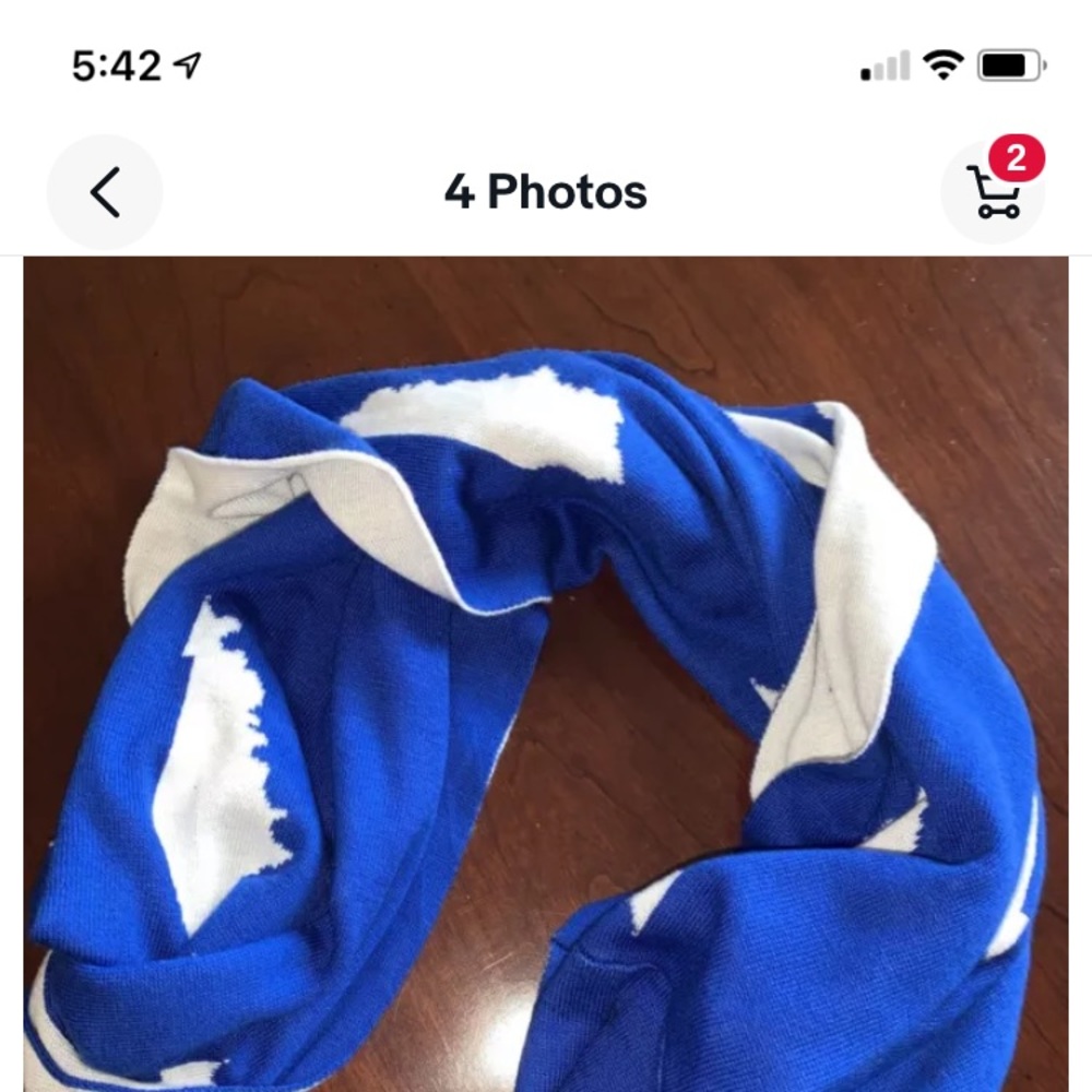 Kentucky Wildcats reversible infinity scarf. New without tags.